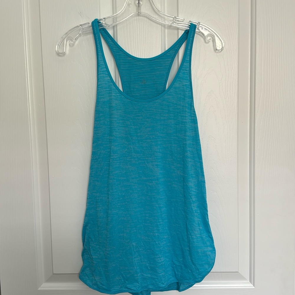 Lululemon top